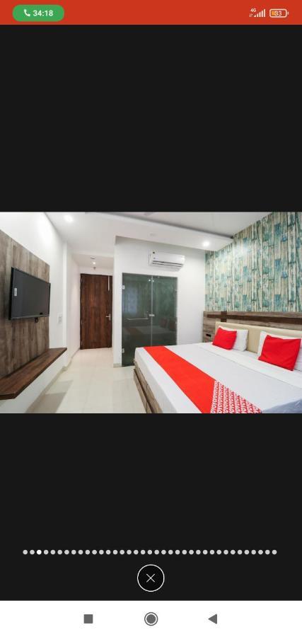 Hotel Almond Zirakpur Exterior foto