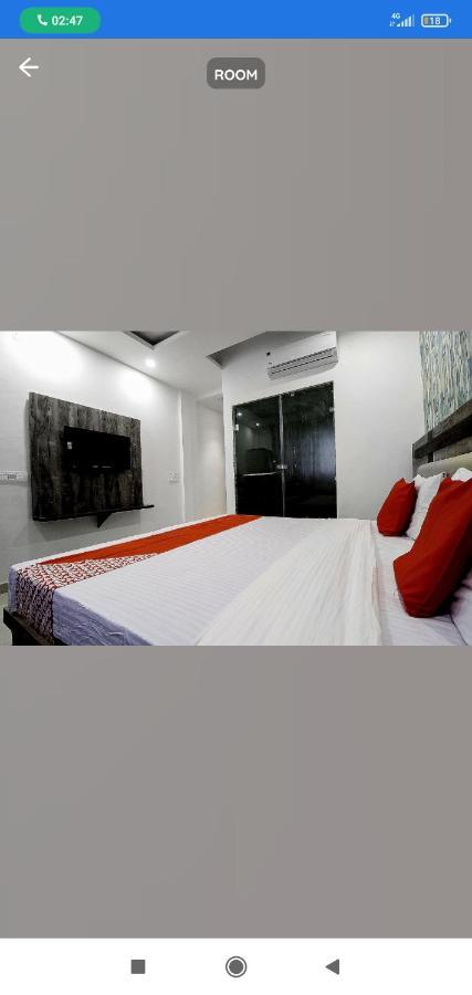 Hotel Almond Zirakpur Exterior foto