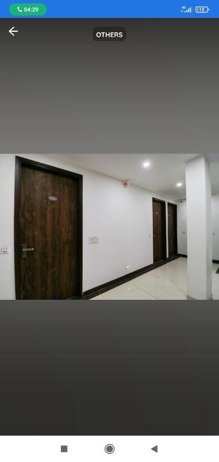 Hotel Almond Zirakpur Exterior foto
