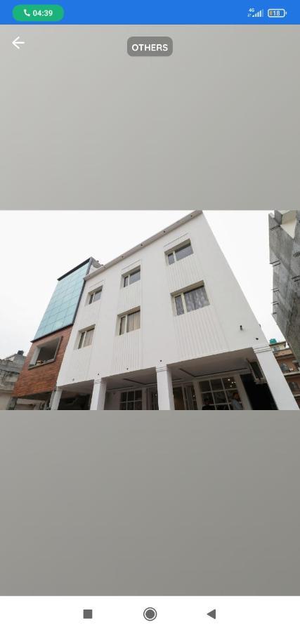 Hotel Almond Zirakpur Exterior foto